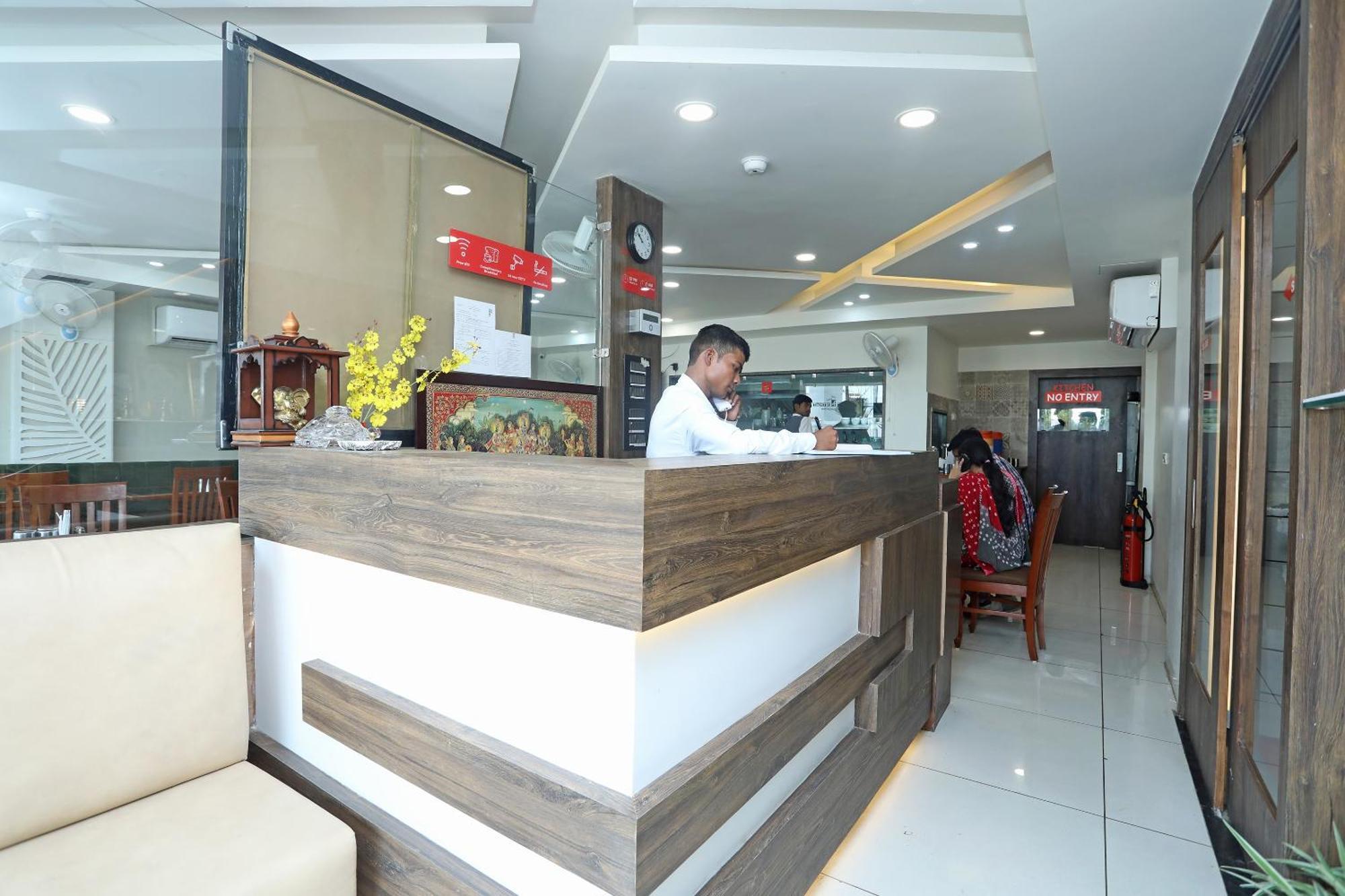 Super Hotel O Taste Of Temple Bhopal Buitenkant foto